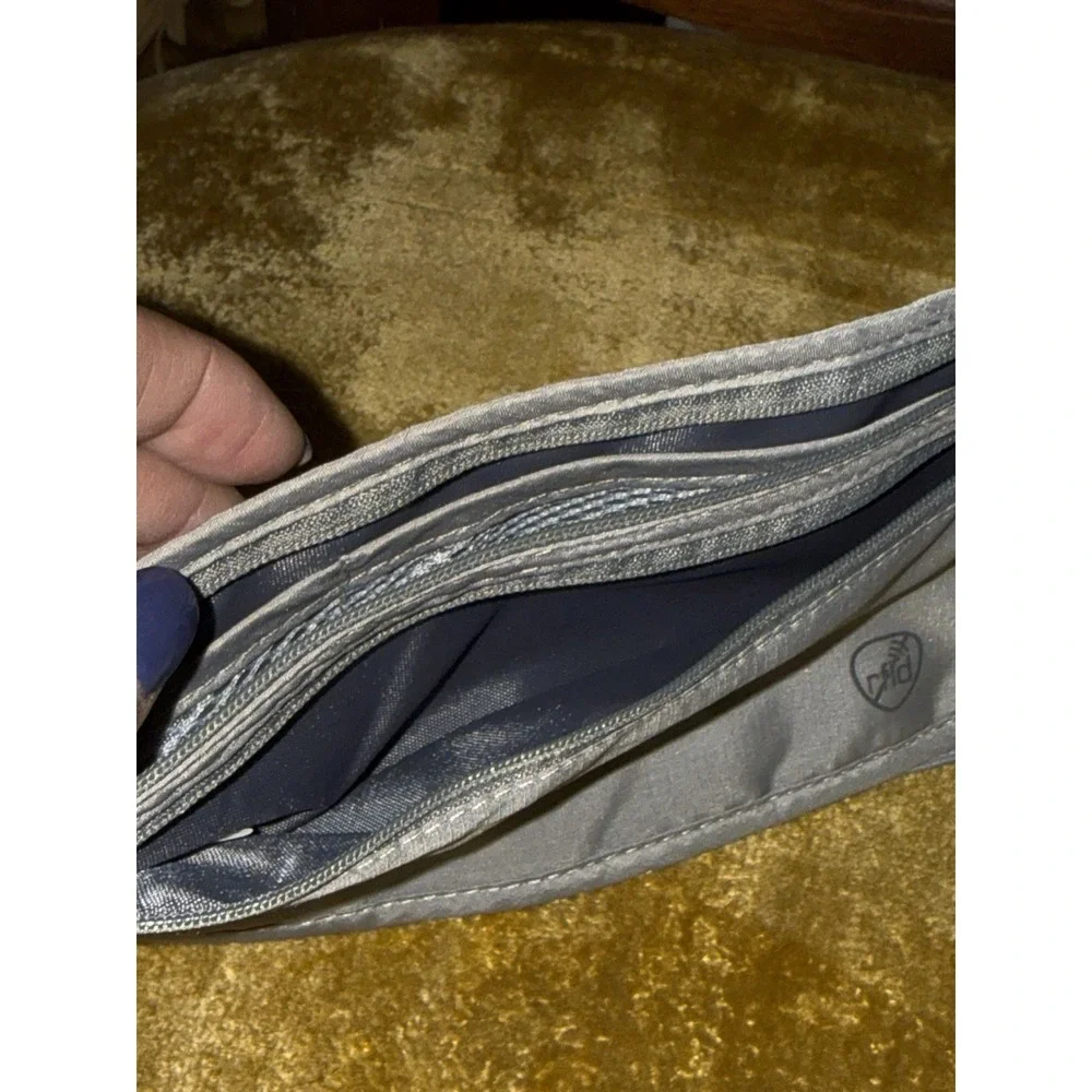 Ever Cooling Sports Towel With Compass And Travel Money Belt